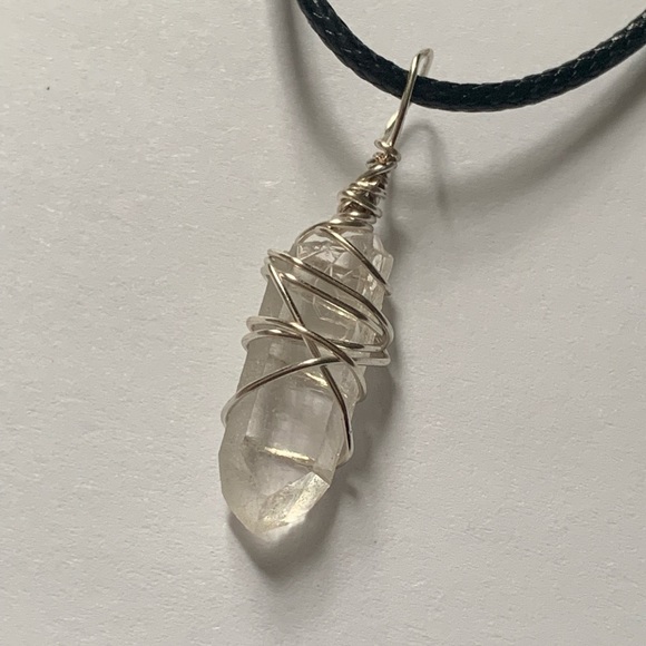 Raw Quartz Point Necklace/Handcrafted/NWT - Picture 3 of 6